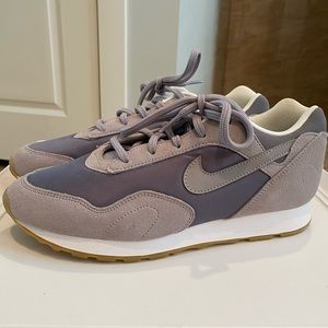 Nike sneakers - Women’s size 8